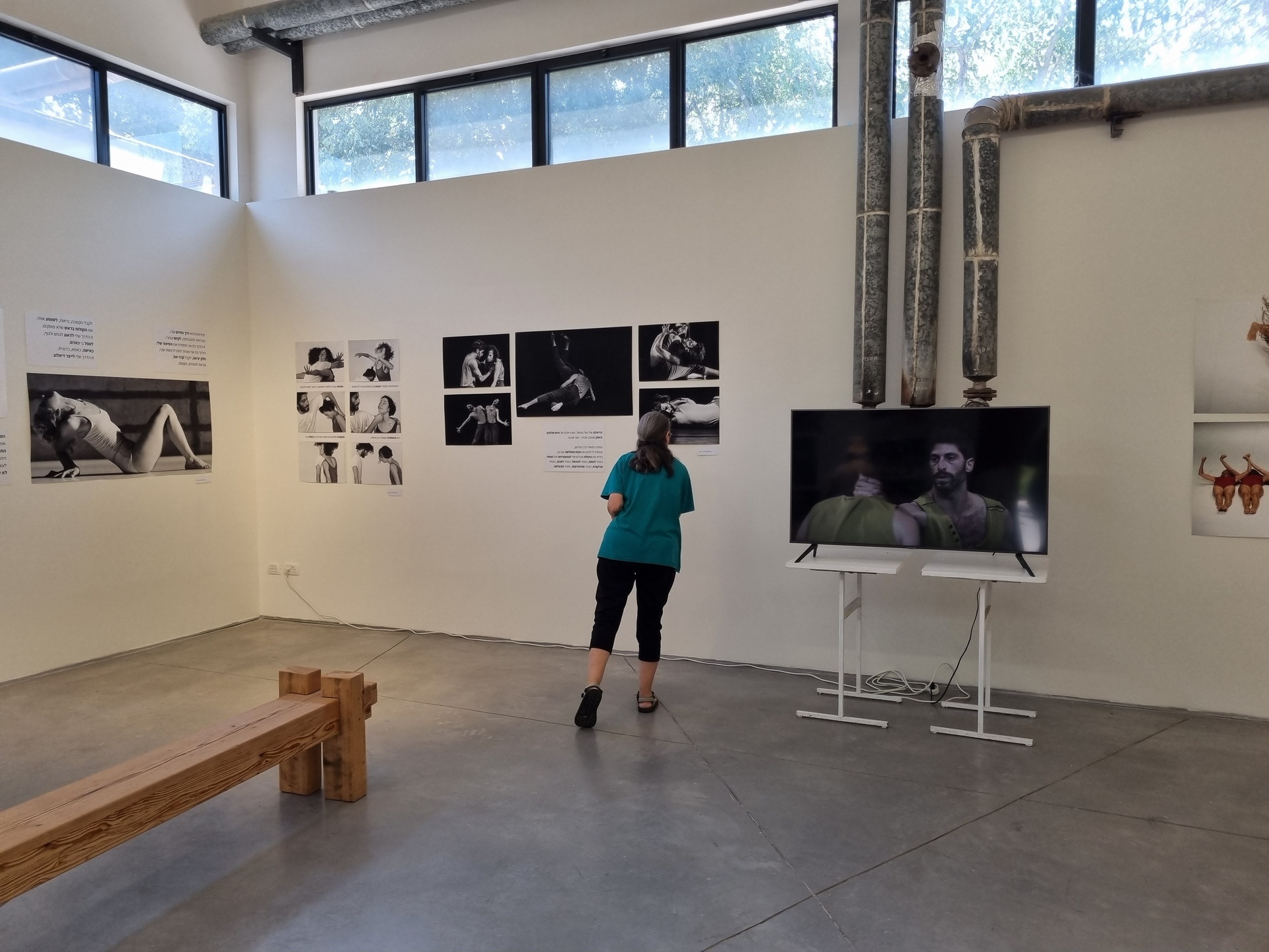 תערוכת הקולות שבגוף בגלריה הלבנה בחצור